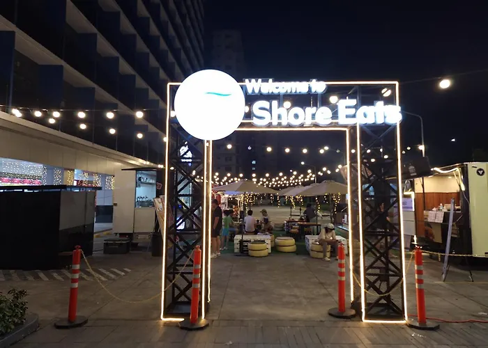 Velvet Near Moa With A Cozy, Comfy Bed Apartment Manila