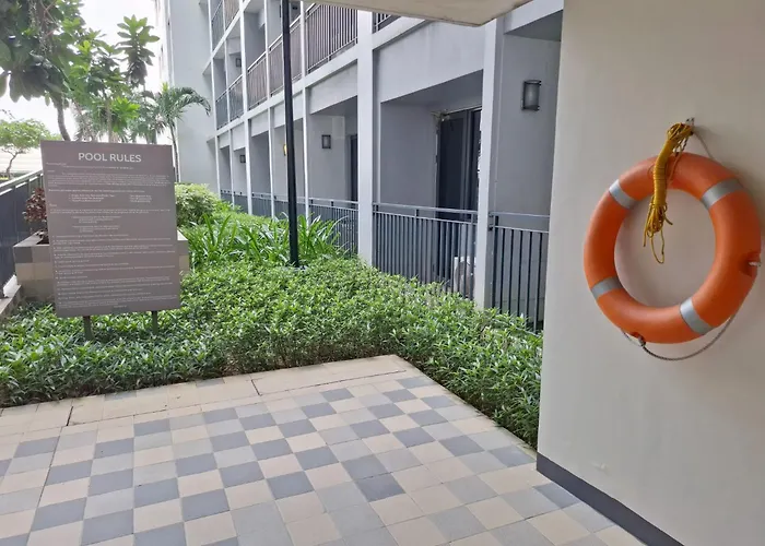 Velvet Near Moa With A Cozy, Comfy Bed Apartment Manila
