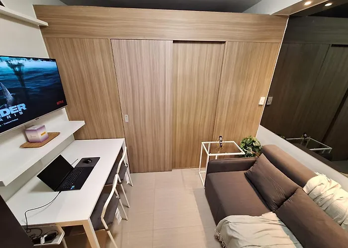 Apartment Velvet Near Moa With A Cozy, Comfy Bed Manila