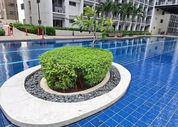 Velvet Near Moa With A Cozy, Comfy Bed Apartment Manila